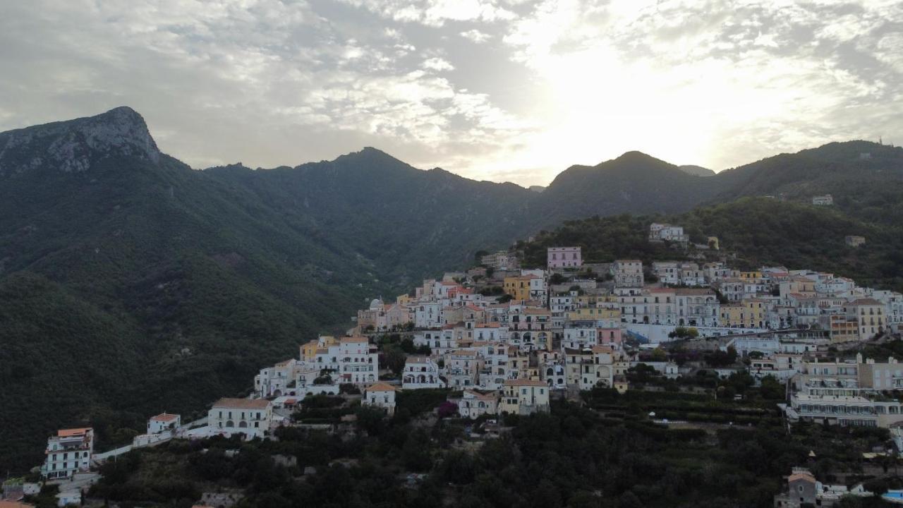 הוילה Vietri Panoramic Amalfitan Coast Hideaway מראה חיצוני תמונה