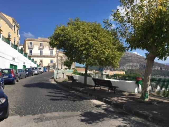 הוילה Vietri Panoramic Amalfitan Coast Hideaway מראה חיצוני תמונה
