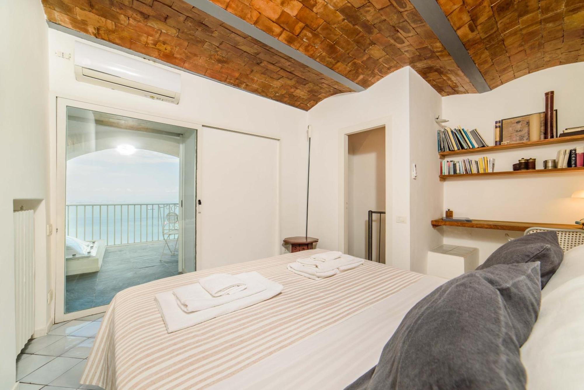 הוילה Vietri Panoramic Amalfitan Coast Hideaway מראה חיצוני תמונה